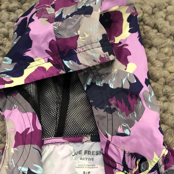 Wind jacket from Joe Fresh - Picture 5 of 7